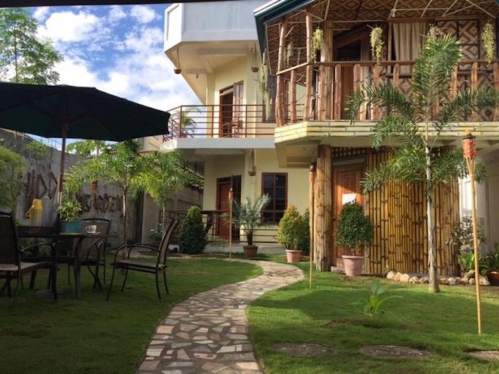 แบมบู การ์เดน บูทิก โฮเต็ล Hotel ตาโคลบัน ภายนอก รูปภาพ